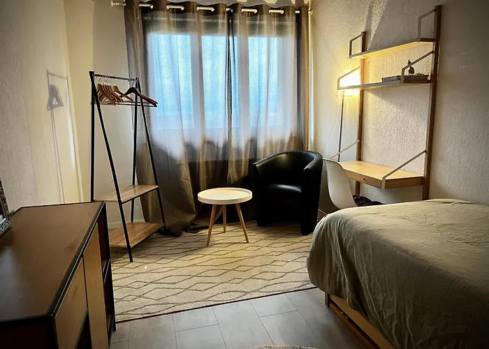 La Croisee Des Chemins Проживание в семье *